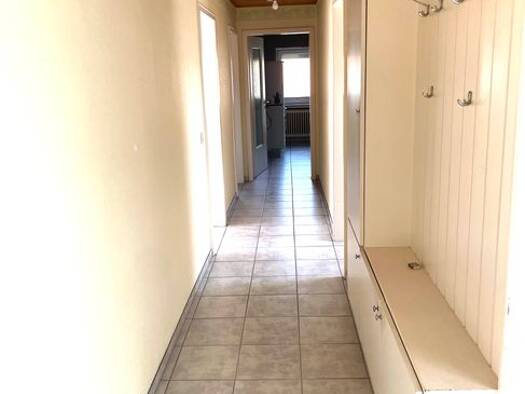 Wohnung zur Miete 675 € 4 Zimmer 80 m² Geschoss 2/3 frei ab sofort Halle Halle (Westfalen) 33790