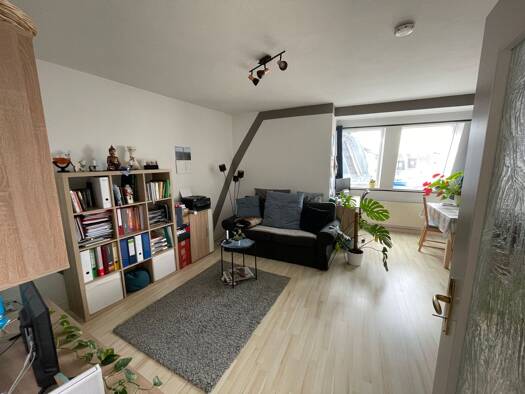Wohnung zur Miete 229 € 1 Zimmer 38 m² Geschoss 5/5 frei ab 01.05.2026 Schloßchemnitz Chemnitz 09113
