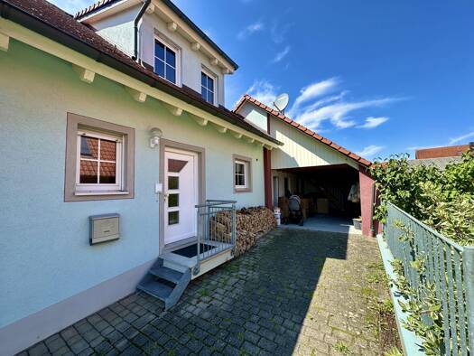 Doppelhaushälfte zum Kauf 349.000 € 4 Zimmer 118,2 m² 216 m² Grundstück Sommerach 97334
