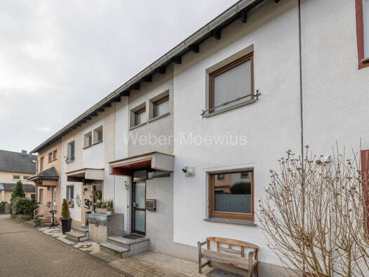Reihenmittelhaus zum Kauf 330.000 € 5 Zimmer 113 m² 146 m² Grundstück Niederkassel 53859