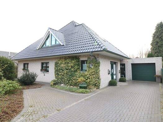 Einfamilienhaus zum Kauf 495.000 € 8 Zimmer 224 m² 618 m² Grundstück Bethen Cloppenburg 49661