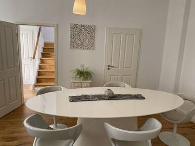 Stadthaus zur Miete 2.500 € 4 Zimmer 140 m² 300 m² Grundstück Wiesbaden Wiesbaden 65185