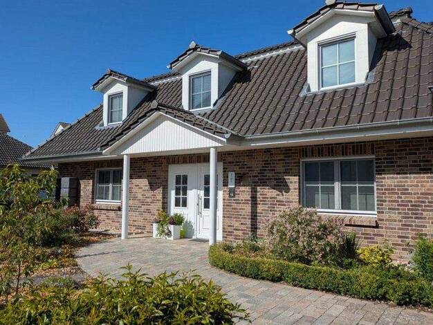 Mehrfamilienhaus zum Kauf 870.000 € 7 Zimmer 350 m² 1.024 m² Grundstück Gartenstadt Schwerin 19061