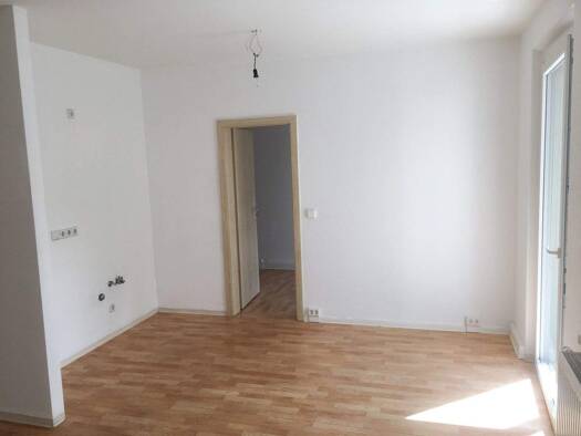 Wohnung zur Miete 280 € 2 Zimmer 46,3 m² EG Bauvereinstraße 6 Innenstadt Gera 07545