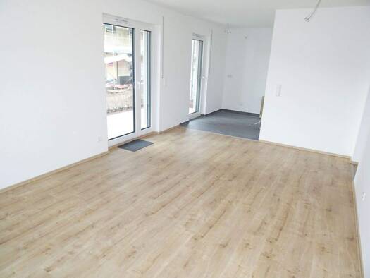 Terrassenwohnung zur Miete 975 € 3 Zimmer 75 m² EG frei ab sofort Van-Gogh-Str. 6 Herpersdorf Nürnberg 90455