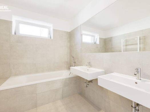 Wohnung zum Kauf - Erstbezug 458.861 € 4 Zimmer EG Hollabrunn 2020