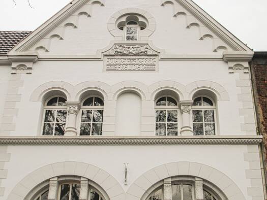 Mehrfamilienhaus zum Kauf 449.000 € 9 Zimmer 368 m² 294 m² Grundstück Geneicken Süd 41238