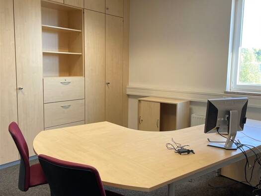 Büro zur Miete 111 m² Bürofläche teilbar ab 45 m² Neuses Coburg 96450