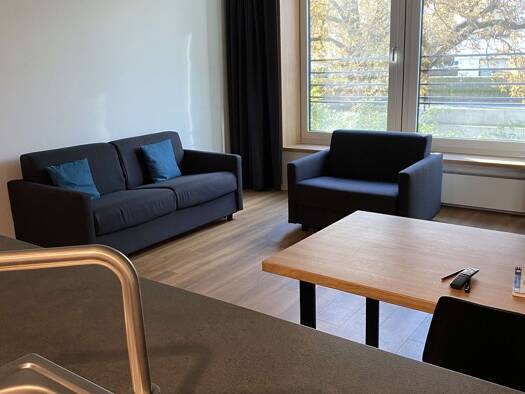 Wohnung zur Miete 1.300 € 3 Zimmer 80 m² Geschoss 1/5 frei ab sofort Am Heerdter Krankenhaus 4 Heerdt Düsseldorf 40549