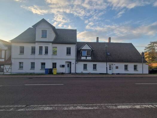 Mehrfamilienhaus zum Kauf provisionsfrei 190.000 € 16 Zimmer 350 m² 355 m² Grundstück Friedensstraße 12 Rothenburg Wettin-Löbejün 06193
