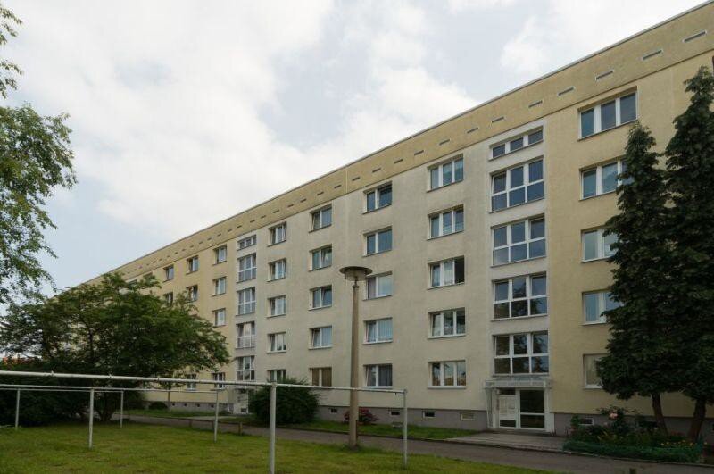 Wohnung zur Miete 295 € 2 Zimmer 39,2 m²<br/>Wohnfläche 3.<br/>Geschoss 18.12.2024<br/>Verfügbarkeit Bergfelderweg 7 Seidnitz (Dobritzer Str.) Dresden 01237