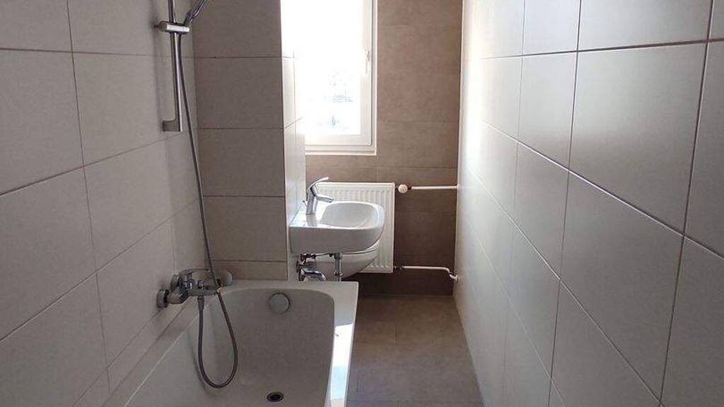 Wohnung zur Miete 398 € 4 Zimmer 70 m² 3. Geschoss Daimlerstraße 14 Löbau 02708