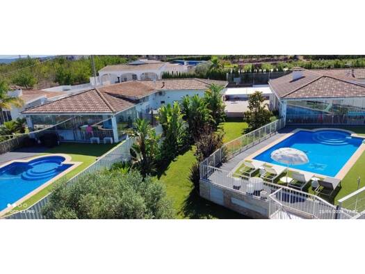 Chalet zum Kauf 485.000 € 7 Zimmer 562 m² 2.658 m² Grundstück Carlet 46240
