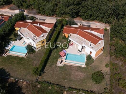 Einfamilienhaus zum Kauf 925.000 € 6 Zimmer 360 m² Svetvinčenat Svetvinčenat 52342