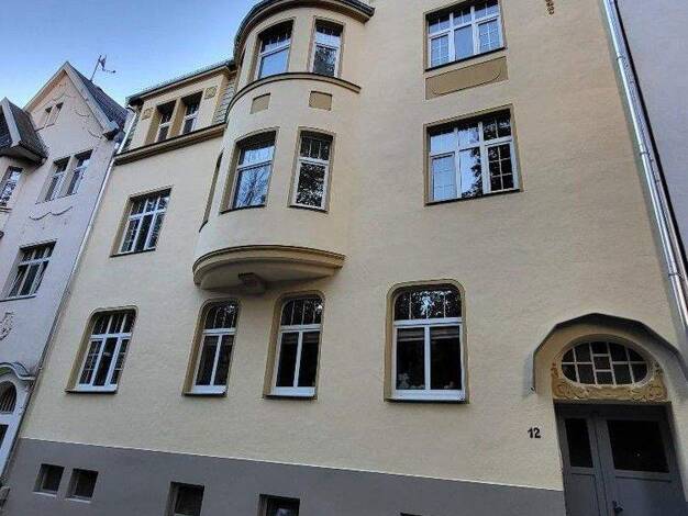 Wohnung zur Miete 805 € 4 Zimmer 107 m² Waldstraße 12 Greiz 07973