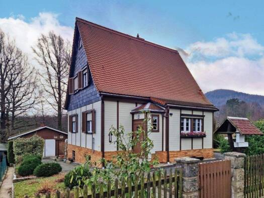 Einfamilienhaus zum Kauf 179.000 € 4 Zimmer 100 m² 815 m² Grundstück frei ab sofort Olbersdorf 02785