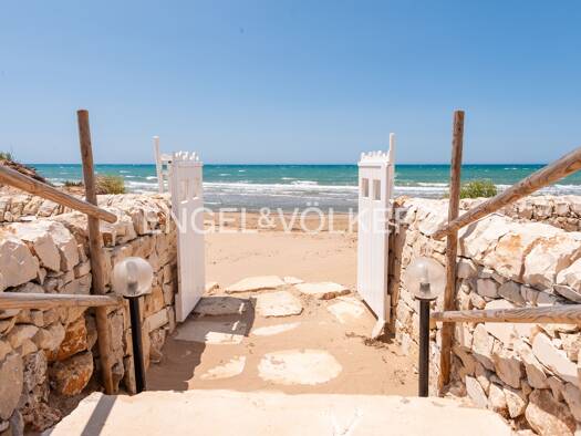 Villa zum Kauf 790.000 € 3 Zimmer 110 m² 2.300 m² Grundstück Granelli Pachino 96018