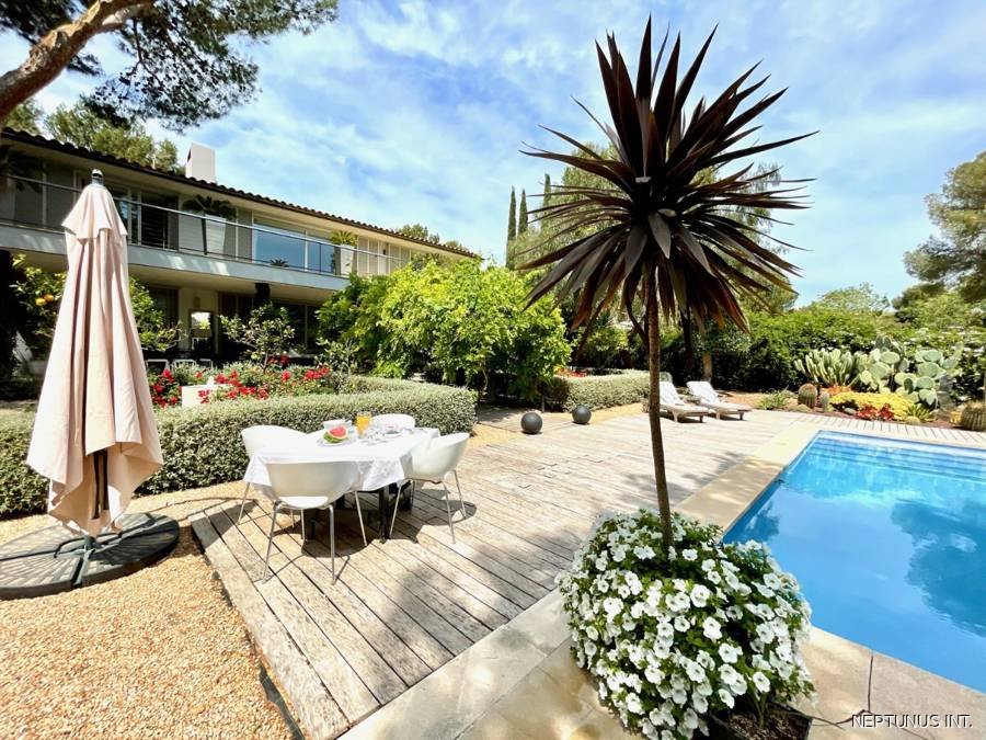 Villa zum Kauf 2.850.000 € 4 Zimmer 439 m²<br/>Wohnfläche 1.266 m²<br/>Grundstück Sol de Mallorca 07181