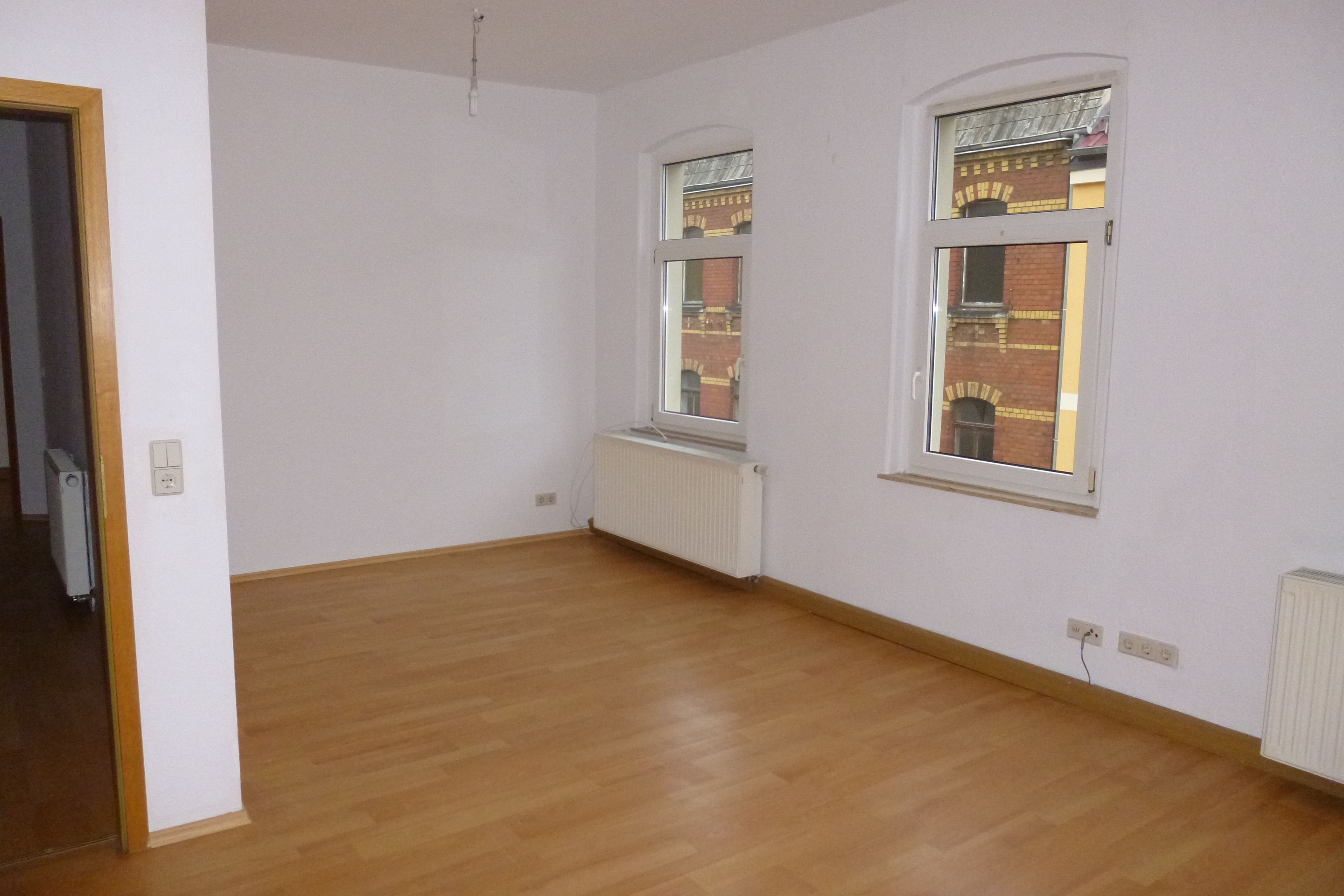 Wohnung zur Miete 360 € 3 Zimmer 71 m²<br/>Wohnfläche ab sofort<br/>Verfügbarkeit Greiz Greiz 07973