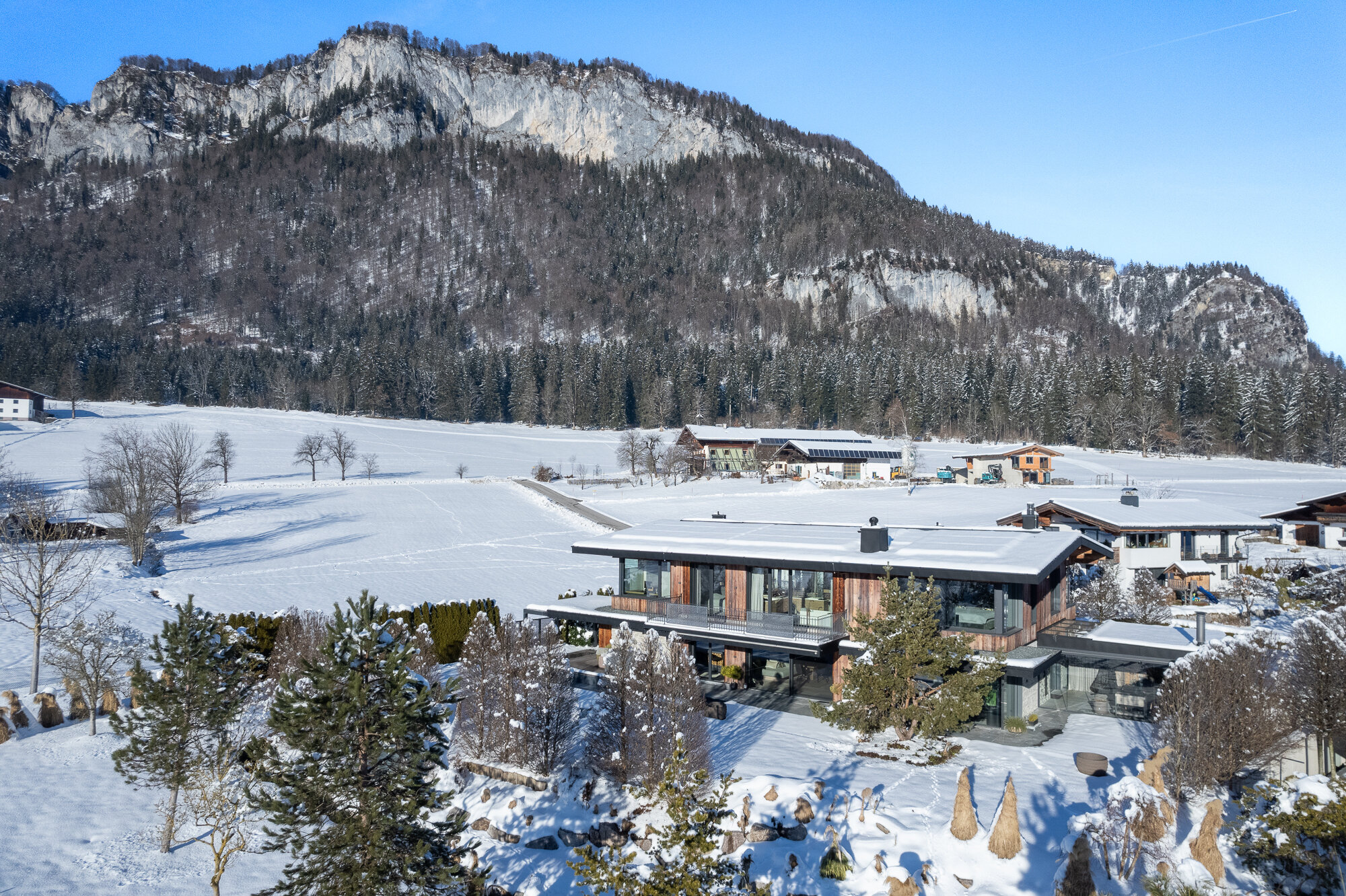 Einfamilienhaus zum Kauf 8 Zimmer 401 m²<br/>Wohnfläche 2.000 m²<br/>Grundstück St. Johann in Tirol 6380