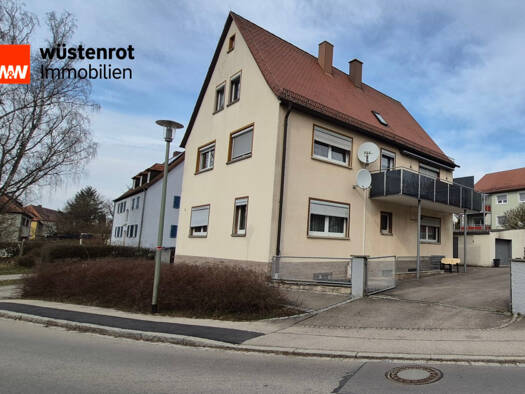 Mehrfamilienhaus zum Kauf 321.000 € 10 Zimmer 212 m² 640 m² Grundstück Feuchtwangen 91555