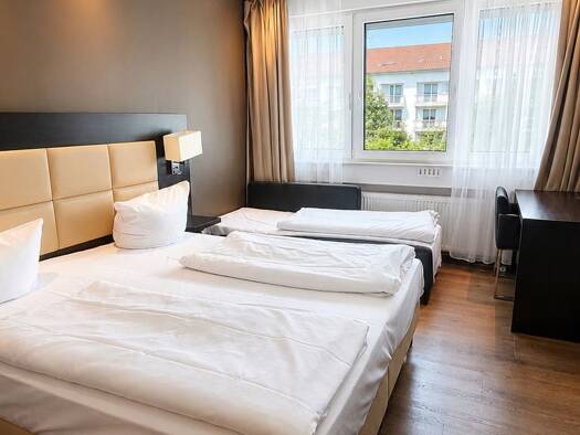 Studio zur Miete 580 € 1 Zimmer 18 m² EG frei ab sofort Kriegstr. 51 Innenstadt-West Karlsruhe 76133