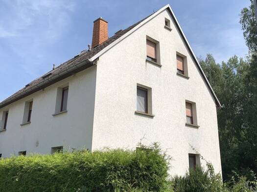 Mehrfamilienhaus zum Kauf als Kapitalanlage geeignet 129.000 € 8 Zimmer 160 m² 640 m² Grundstück Roßwein 04741