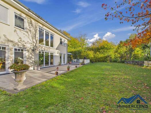 Villa zum Kauf 1.590.000 € 8 Zimmer 319 m² 1.133 m² Grundstück Bad Boll 73087