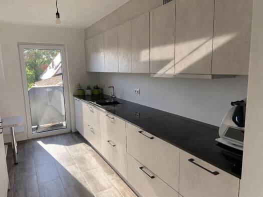 Wohnung zur Miete 1.680 € 5 Zimmer 116,9 m² Geschoss 2/3 frei ab sofort Langenzenn 90579
