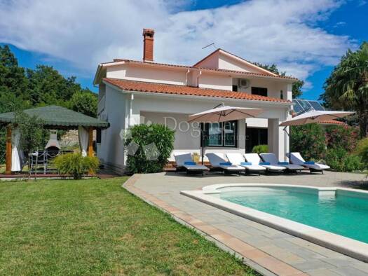 Haus zum Kauf 1.600.000 € 8 Zimmer 300 m² Rabac, Labin Labin