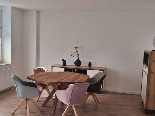 Wohnung zum Kauf 140.000 € 3 Zimmer 107 m² 3 Geschosse frei ab sofort Rosa-Luxemburg-Straße 81 Pölbitz Zwickau 08058