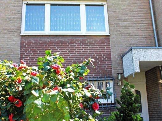Reihenhaus zum Kauf 495.000 € 5 Zimmer 145 m² 217,7 m² Grundstück frei ab sofort Eller Düsseldorf 40229
