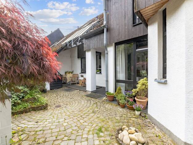 Reihenmittelhaus zum Kauf 440.000 € 6,5 Zimmer 163 m² 380 m² Grundstück Gummersbach 51643