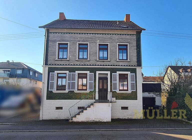 Einfamilienhaus zum Kauf 175.000 € 9 Zimmer 168,3 m²<br/>Wohnfläche 627 m²<br/>Grundstück Wadgassen Wadgassen 66787
