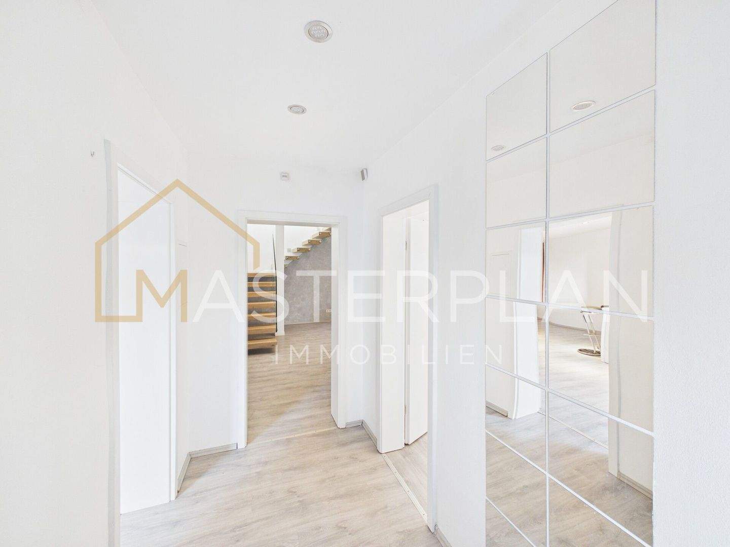 Immobilie in Nalbach - Einzugsbereites EFH mit Garage - Bild 2