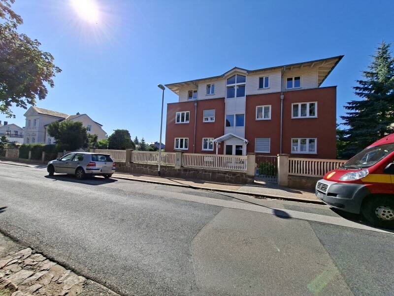 Immobilie in Radebeul - Radebeul: Klein-Fein-Dein? Apartment  im Souterrain mit PKW-ASP unterhalb der Weinberge! - Bild 1