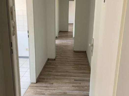 Wohnung zum Kauf 115.000 € 2 Zimmer 63 m² frei ab sofort Hausberge Porta Westfalica 32457