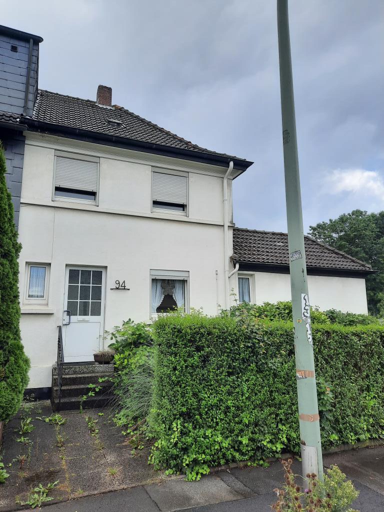 Doppelhaushälfte zum Kauf provisionsfrei 266.000 € 3,5 Zimmer 65,2 m²<br/>Wohnfläche 579 m²<br/>Grundstück Watermanns Weg 94 Wattenscheid - Mitte Bochum 44866