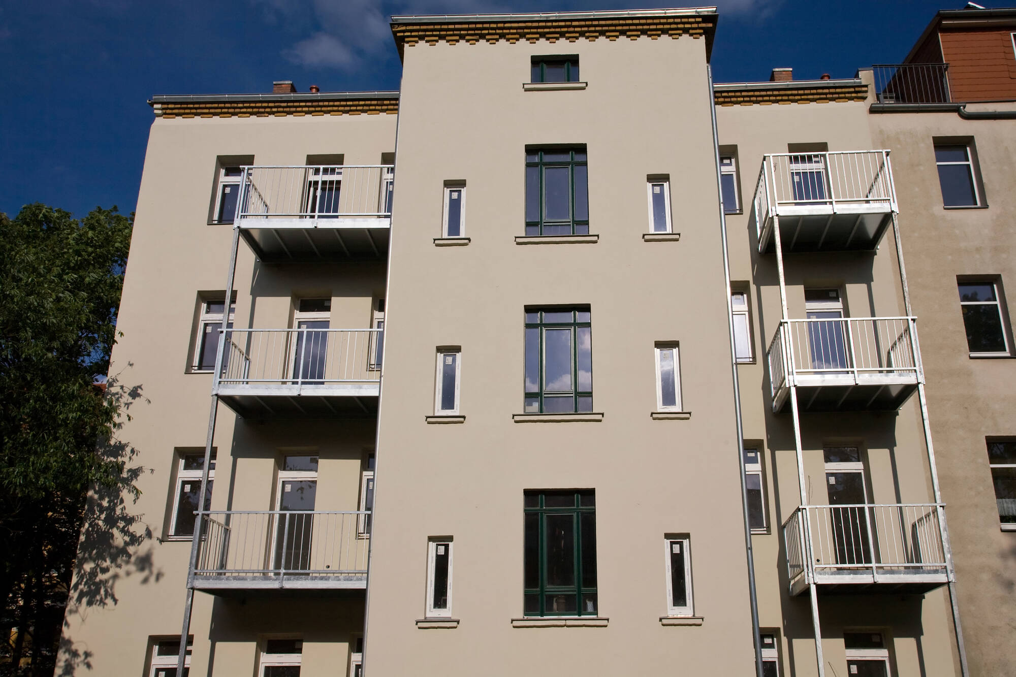 Property thumbnail 2