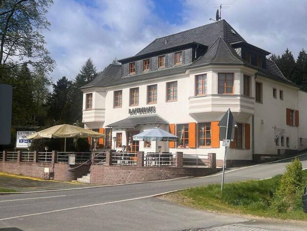 Hotel zum Kauf 13 Betten 158 m² Gastrofläche 4.864 m² Grundstück Adorf Adorf 08626