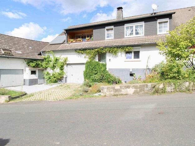 Mehrfamilienhaus zum Kauf 271.000 € 8 Zimmer 234 m² 644 m² Grundstück Rinderbügen Büdingen 63654