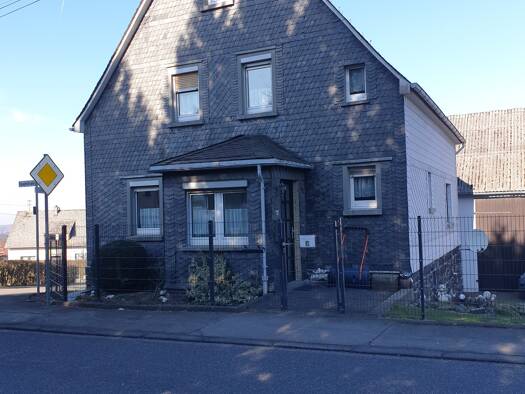 Einfamilienhaus zum Kauf 239.000 € 4 Zimmer 130 m² 1.100 m² Grundstück Lautzenbrücken 56472