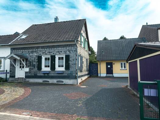 Einfamilienhaus zum Kauf 720.000 € 11 Zimmer 219 m² 1.200 m² Grundstück Ohligs-Aufderhöhe Solingen 42699
