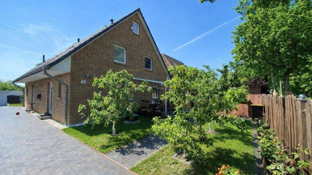 Mehrfamilienhaus zum Kauf provisionsfrei 695.000 € 6 Zimmer 203 m² 601 m² Grundstück Pinneberg 25421