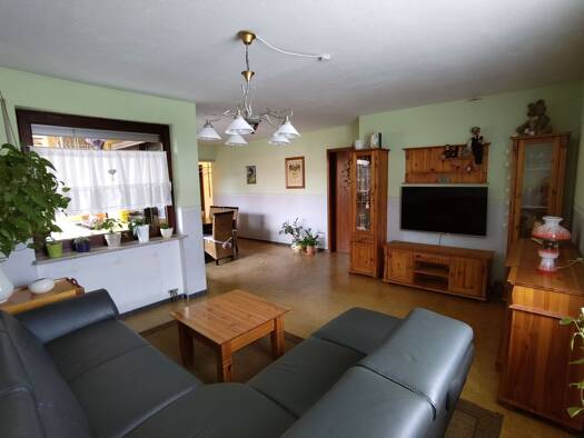 Wohnung zum Kauf provisionsfrei 225.000 € 3 Zimmer 99 m² Geschoss 1/4 Neuffen 72639