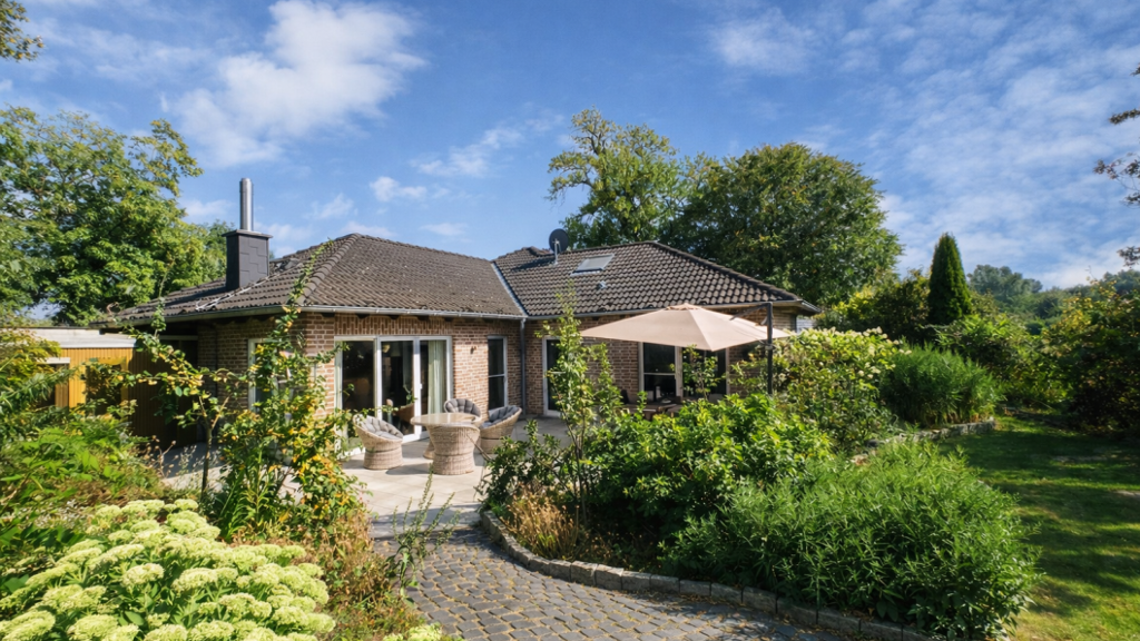 Bungalow zum Kauf 799.000 € 4 Zimmer 192,1 m² 1.771 m² Grundstück Neuenhoven Jüchen 41363