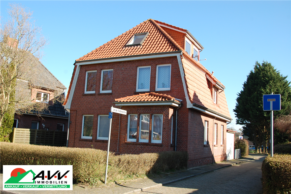 Mehrfamilienhaus zum Kauf 349.500 € 8 Zimmer 192 m²<br/>Wohnfläche 577 m²<br/>Grundstück Loga Leer (Ostfriesland) 26789