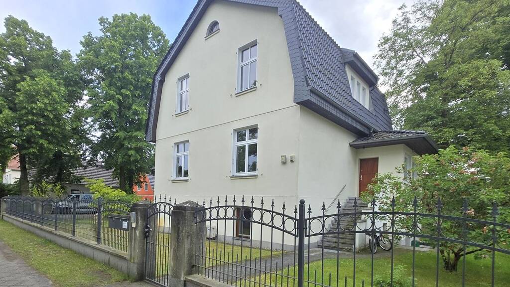 Mehrfamilienhaus zum Kauf 950.000 € 11 Zimmer 250 m² 961 m² Grundstück Eichwalde 15732