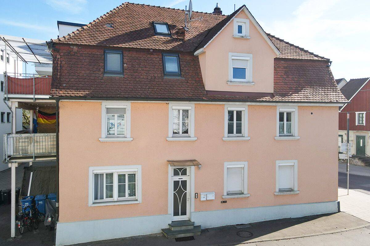 Immobilie in Mengen - Großzügige Wohnung über zwei Etagen    viel Platz und Privatsphäre für die ganze Familie - Bild 0