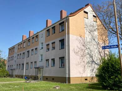 Wohnung zur Miete 342 € 3 Zimmer 60 m² 2. Geschoss frei ab sofort Fr.-Ebert-Str. 1 Barby Barby 39249